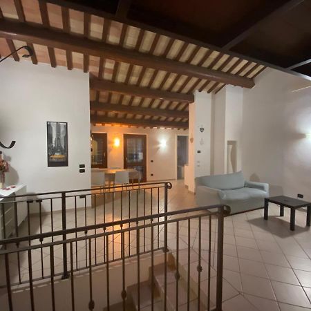 Casa Di Adele Apartment เคียราวาลเล ภายนอก รูปภาพ