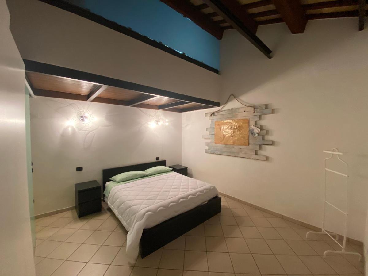 Casa Di Adele Apartment เคียราวาลเล ภายนอก รูปภาพ